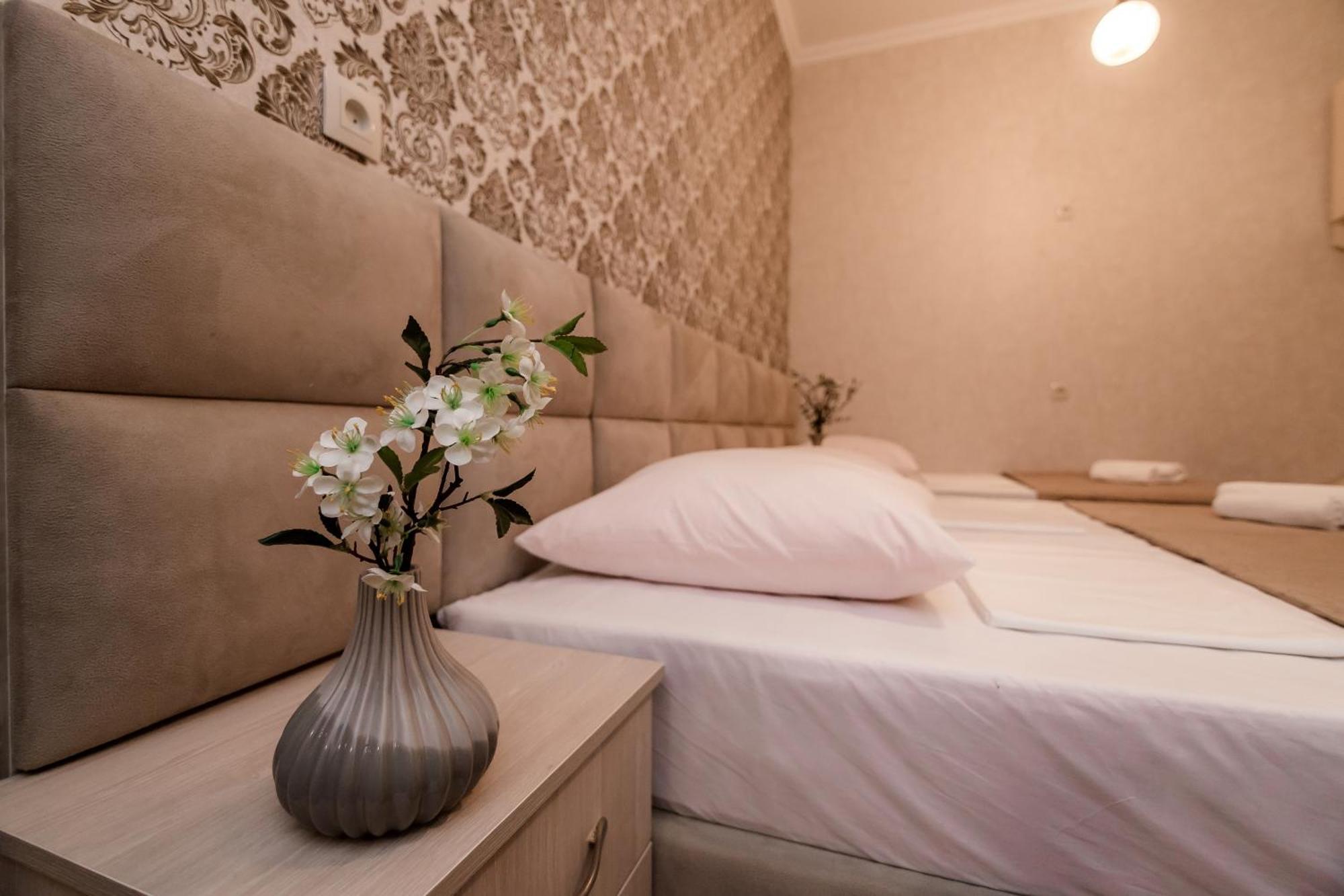 Star Hotel Tbilisi Esterno foto