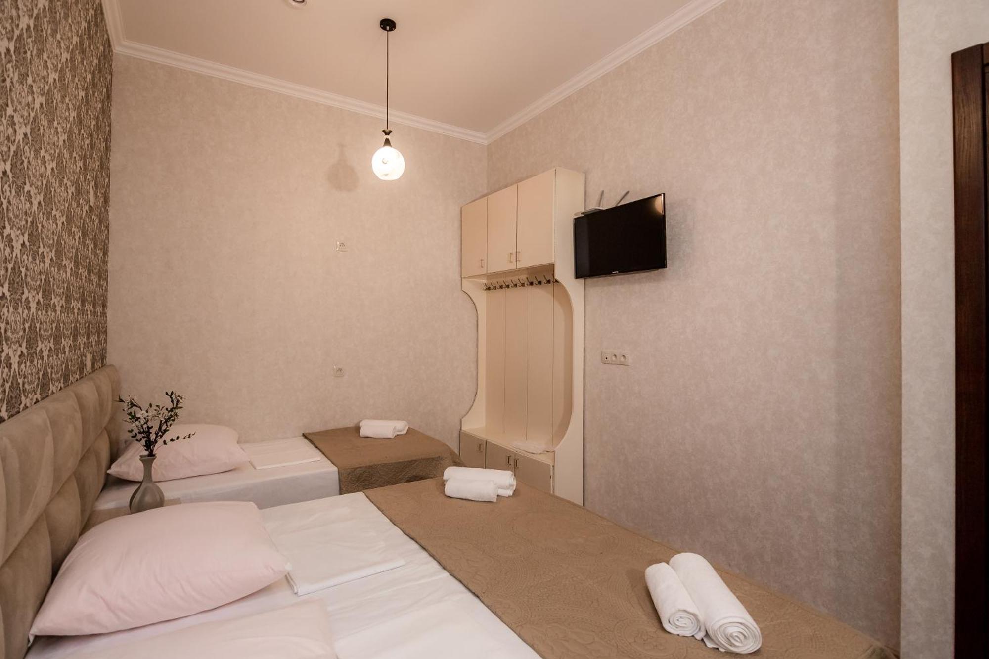 Star Hotel Tbilisi Esterno foto