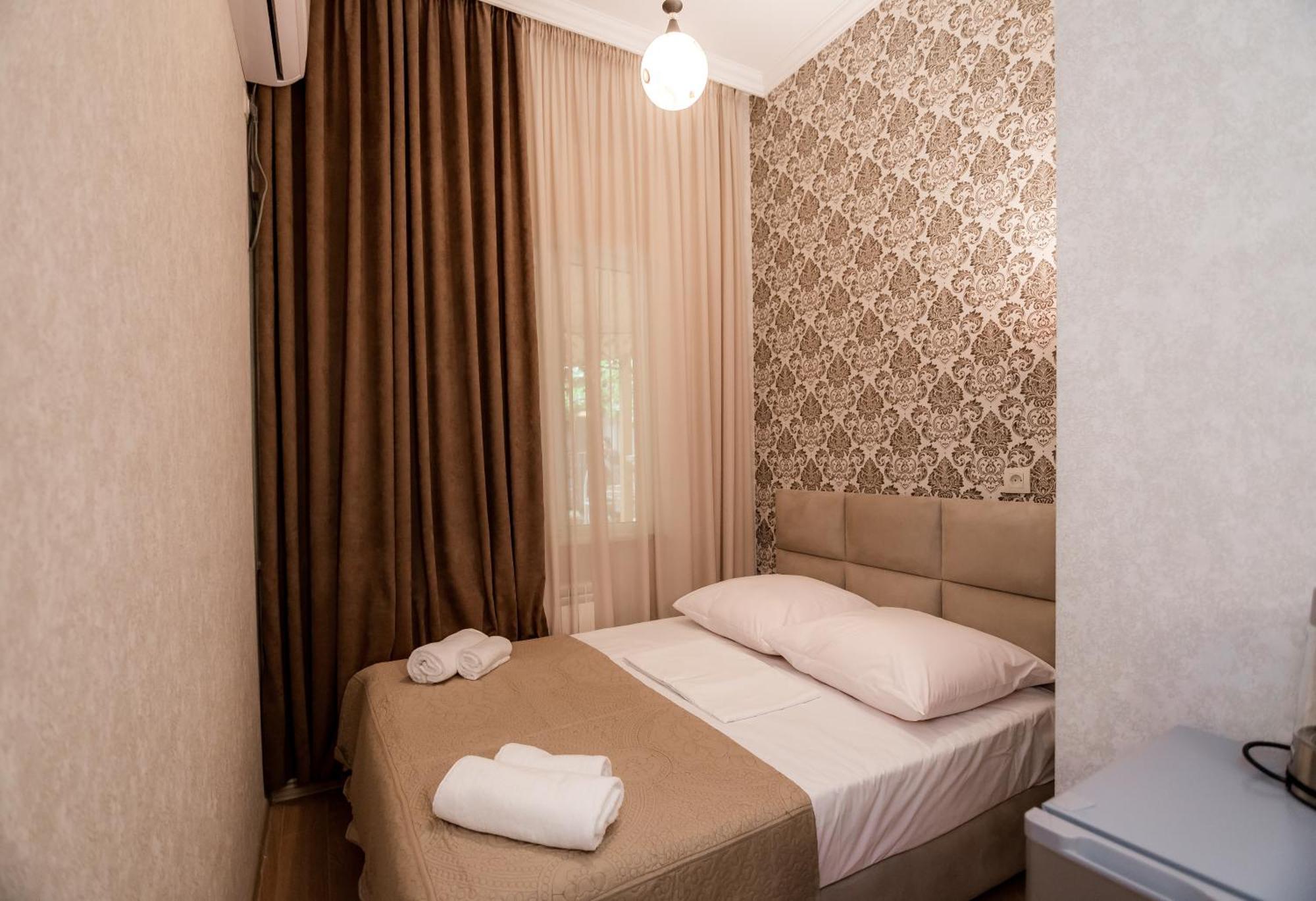 Star Hotel Tbilisi Esterno foto