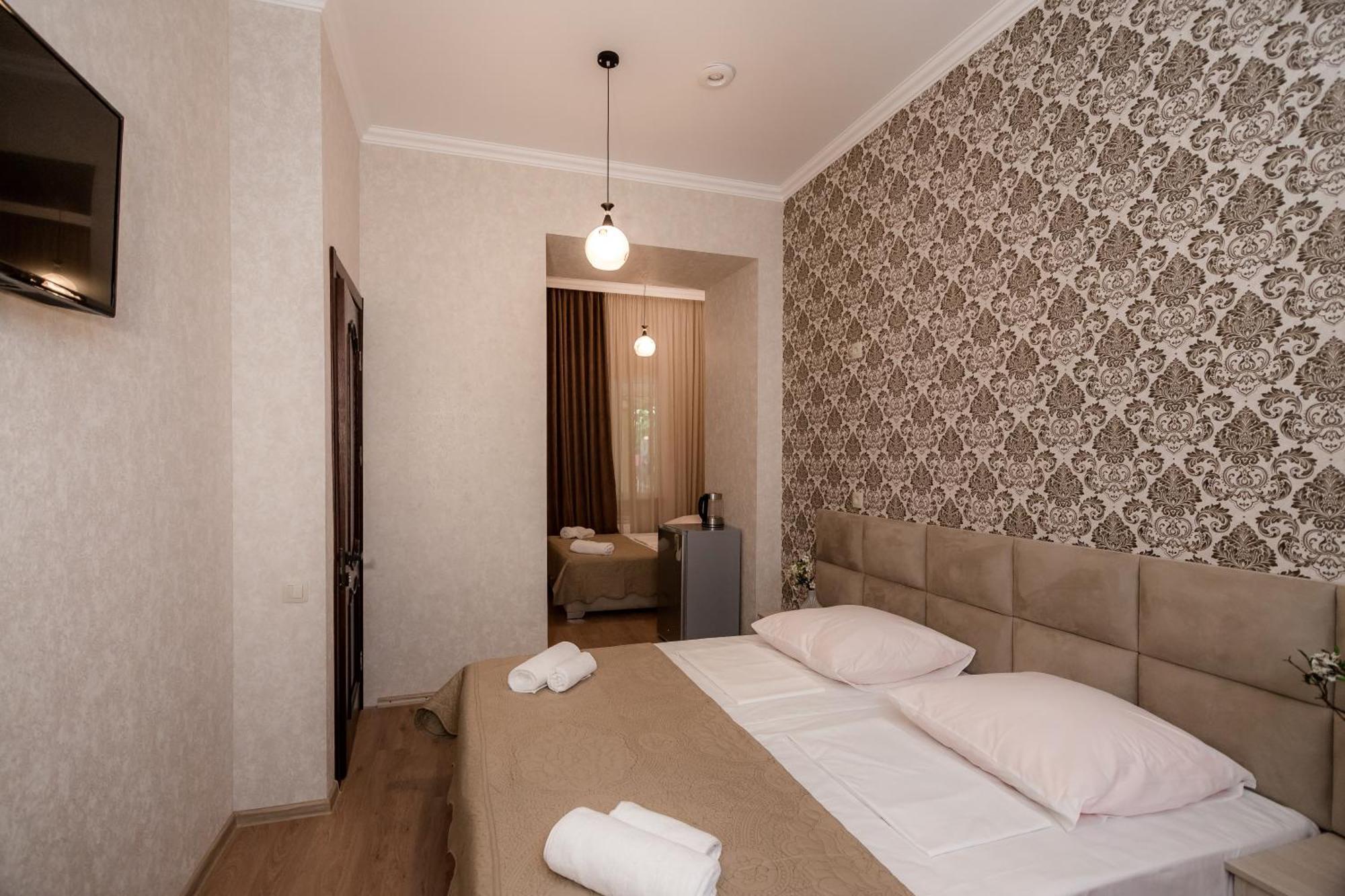 Star Hotel Tbilisi Esterno foto