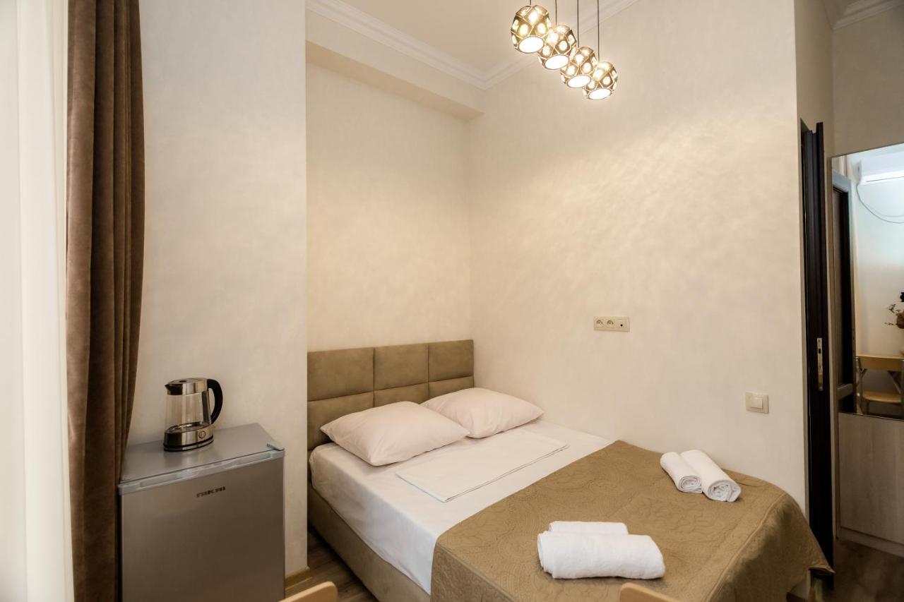 Star Hotel Tbilisi Esterno foto