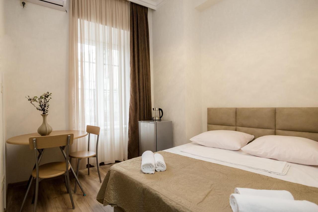 Star Hotel Tbilisi Esterno foto