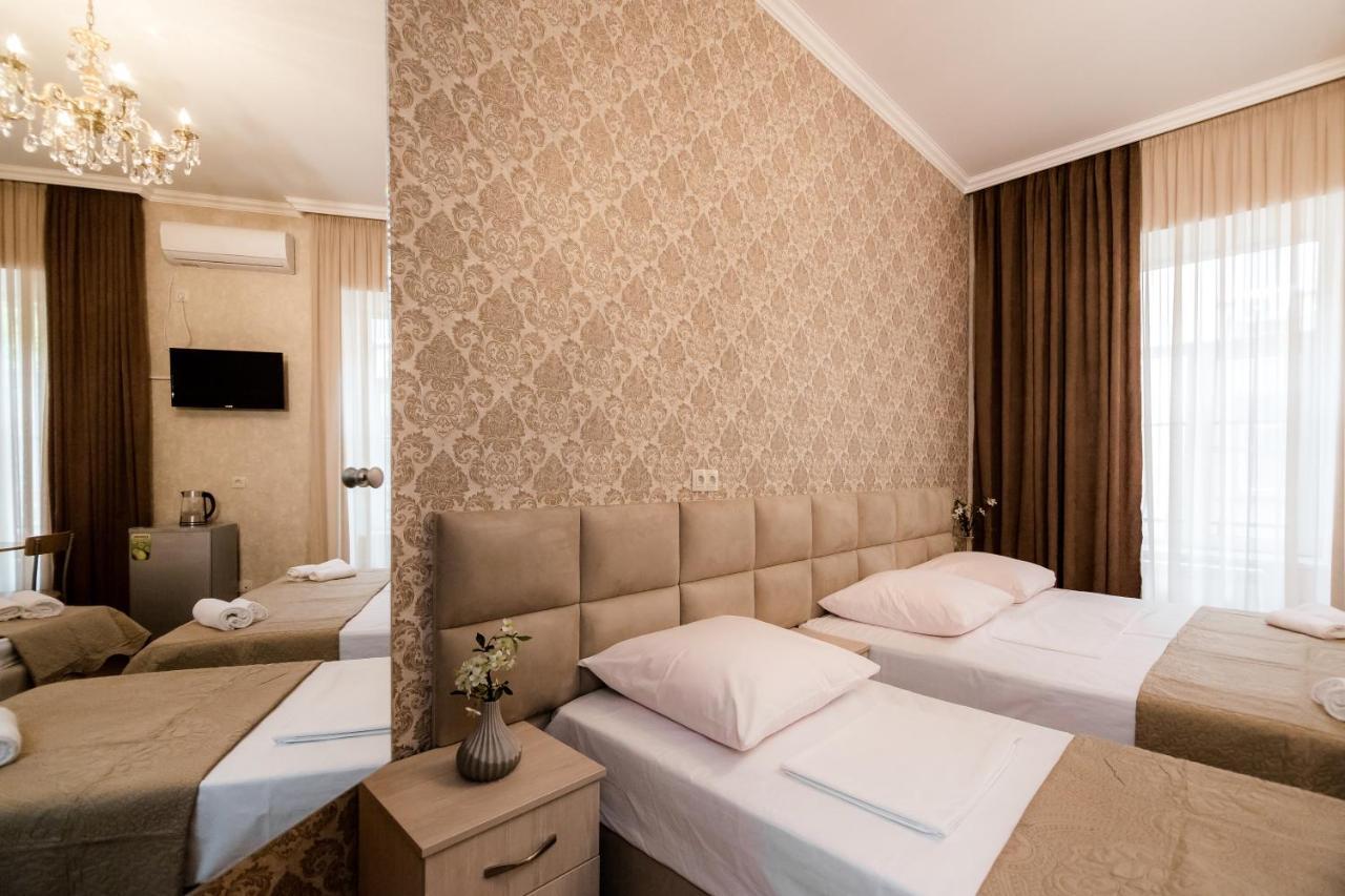 Star Hotel Tbilisi Esterno foto